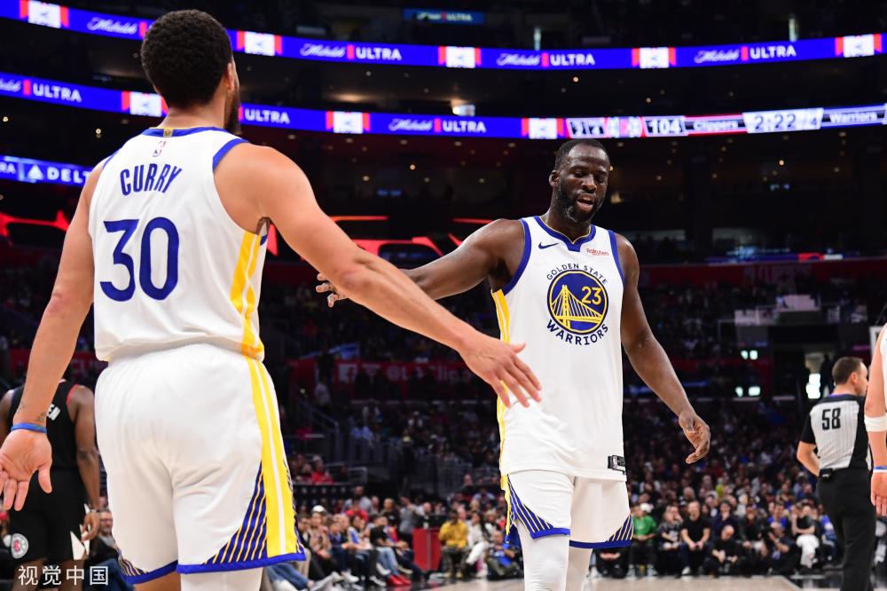 季中更加奋 季中更加奋