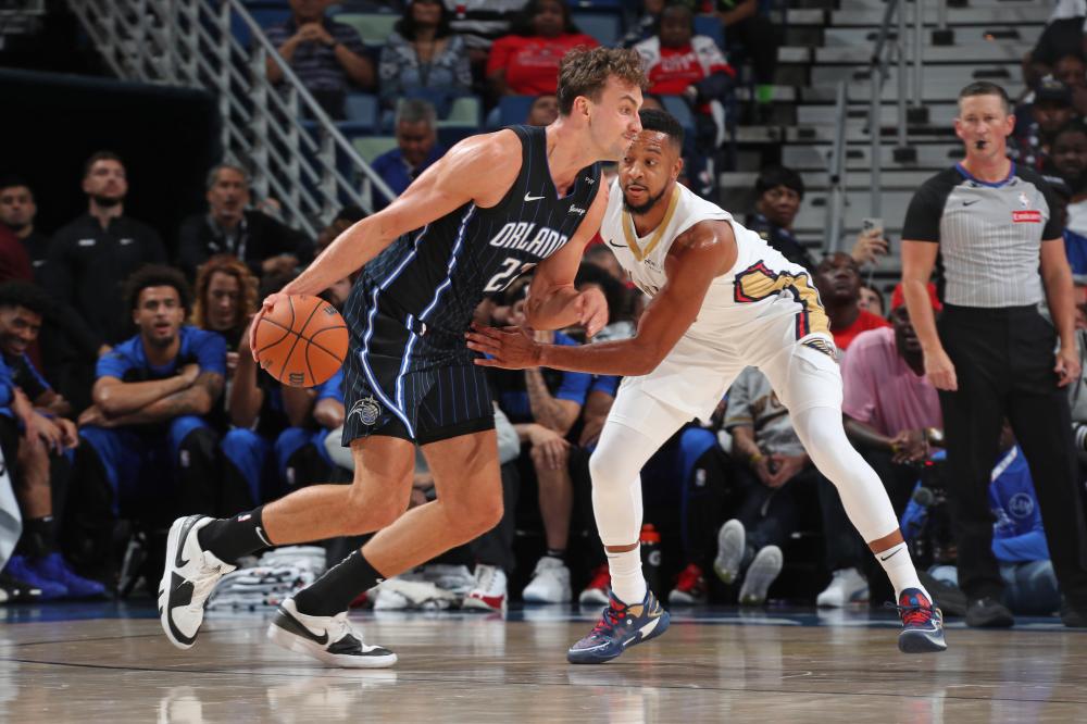 也展示了他 也展示了他