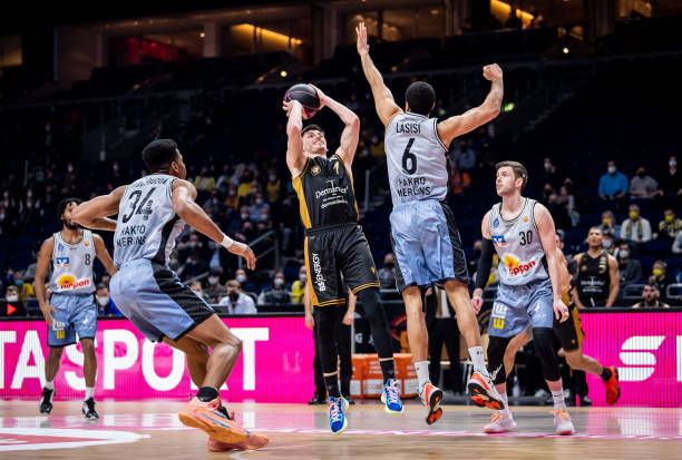 在全球足球 在全球足球